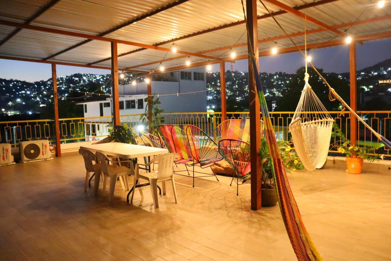 Hotel Casa Mandarine , Amazing Private Rooms W Balcony, Rooftop, Hammocks, Ac, Smartv, 100Mbs! Zihuatanejo Extérieur photo