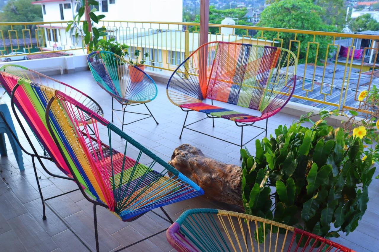Hotel Casa Mandarine , Amazing Private Rooms W Balcony, Rooftop, Hammocks, Ac, Smartv, 100Mbs! Zihuatanejo Extérieur photo