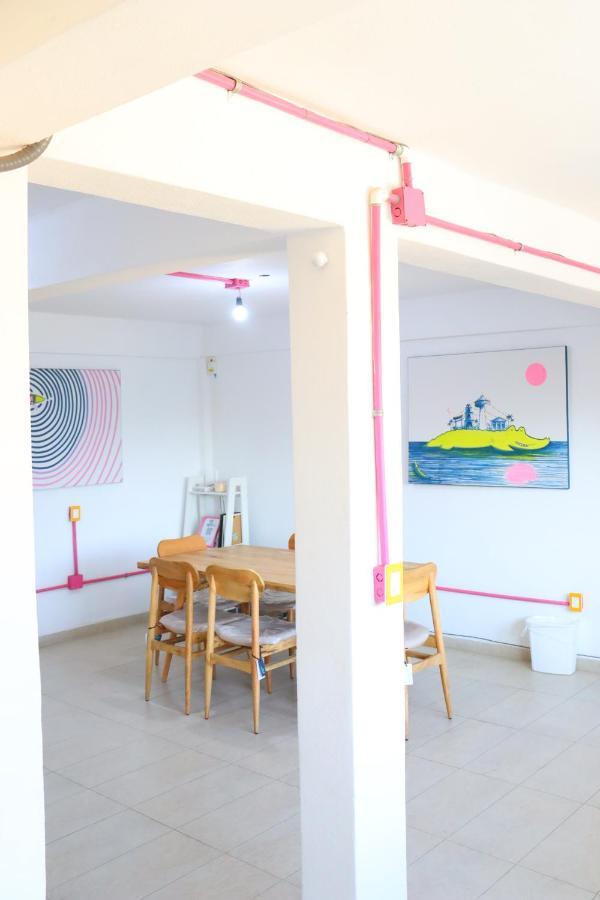 Hotel Casa Mandarine , Amazing Private Rooms W Balcony, Rooftop, Hammocks, Ac, Smartv, 100Mbs! Zihuatanejo Extérieur photo